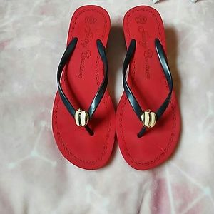 Juicy couture flip flops